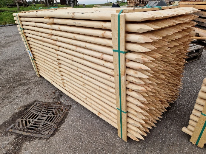 Baumpfähle Kiefer